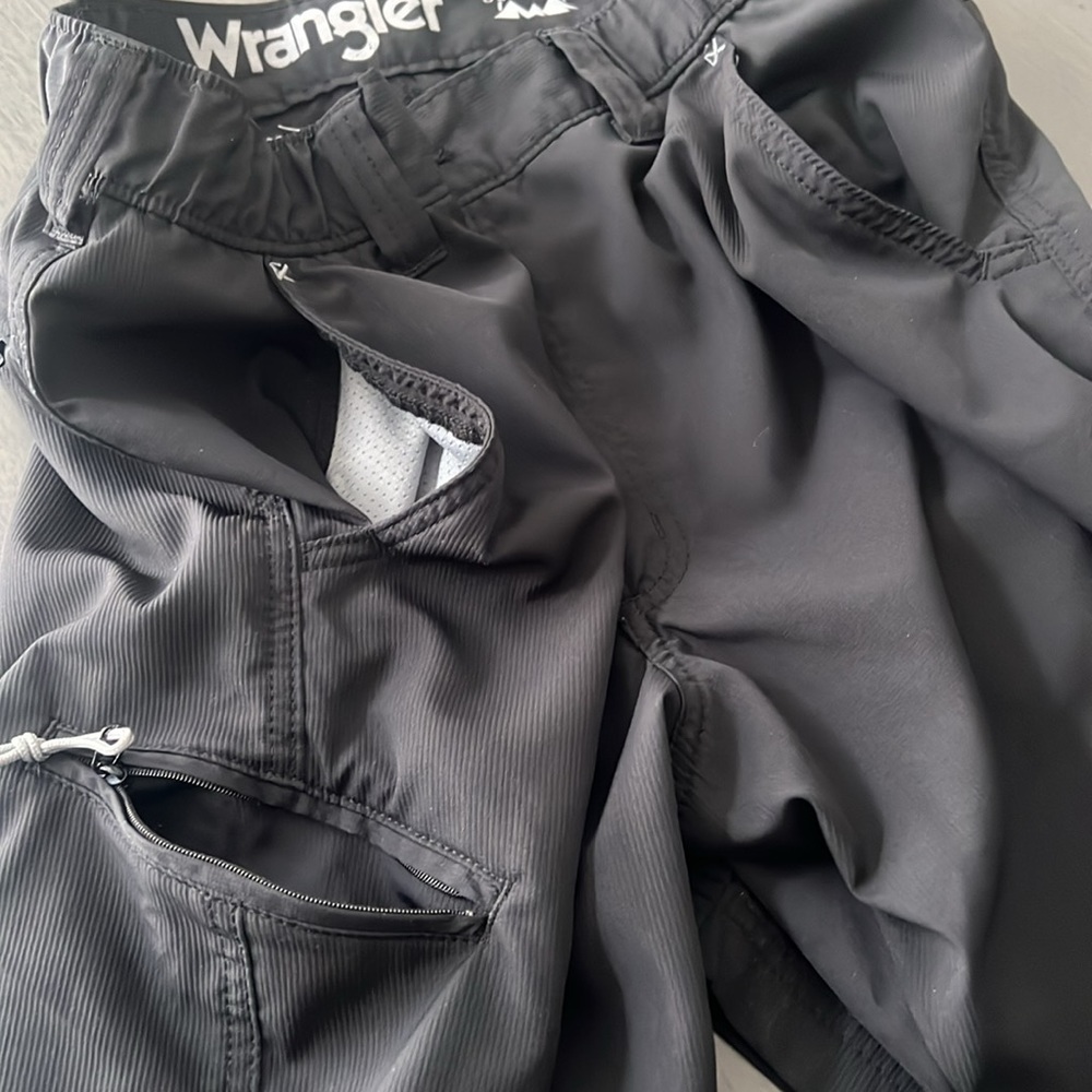 Wrangler Flex Waist Hiking Pants - Picture 6 of 9